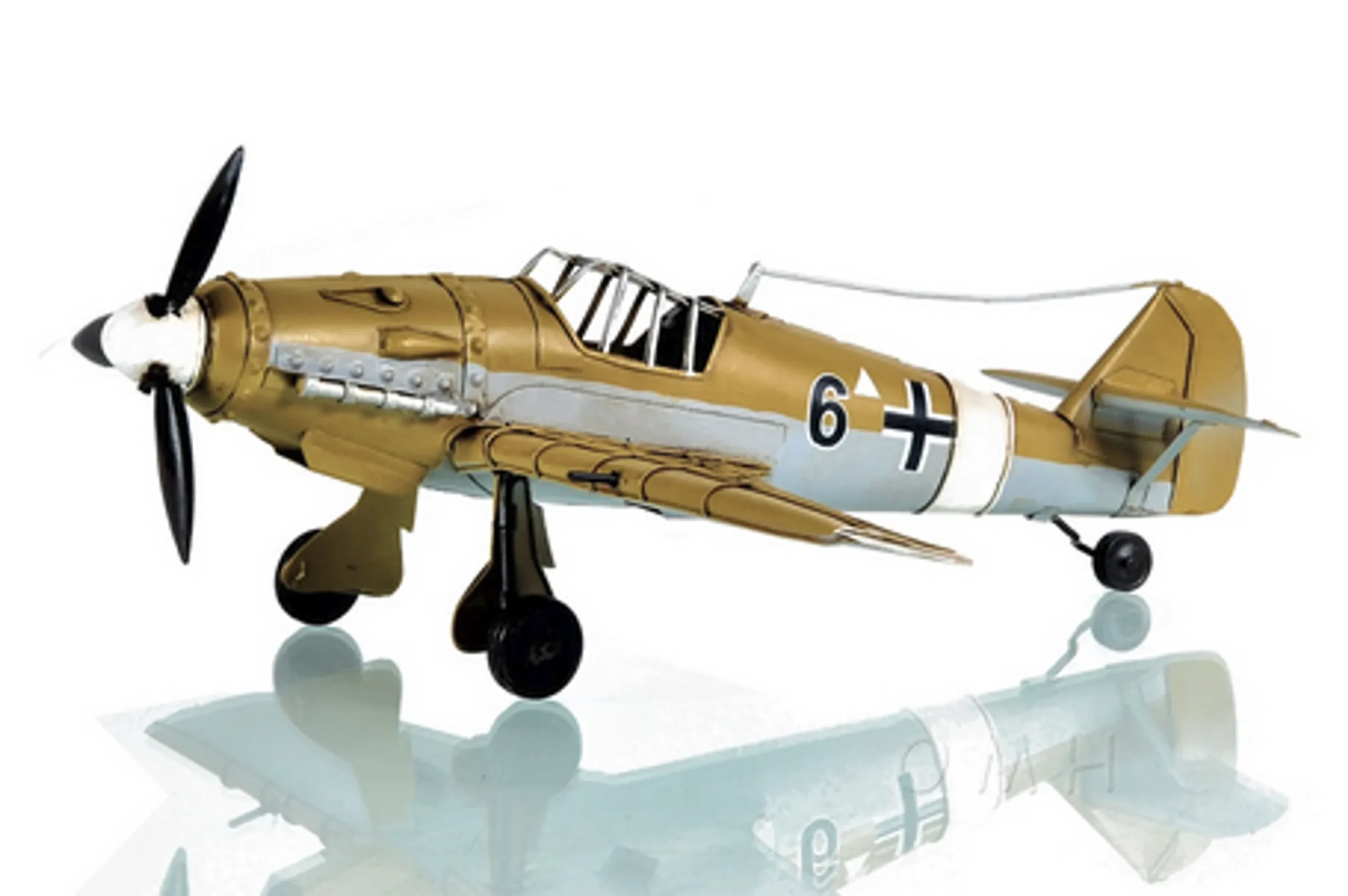 640901137896.0.td_size_1-1.webp 1935 Messerschmitt BF 109 Fighter Model Plane - Image 1