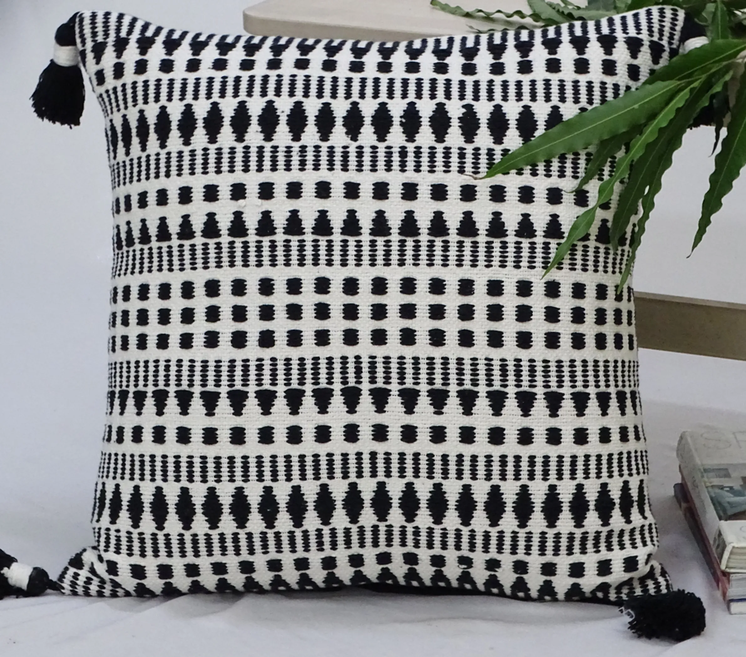 810043922470.0.td_size_1 Chicos Home 22" X 22" Throw Pillow for couch with Tassels - Image 1