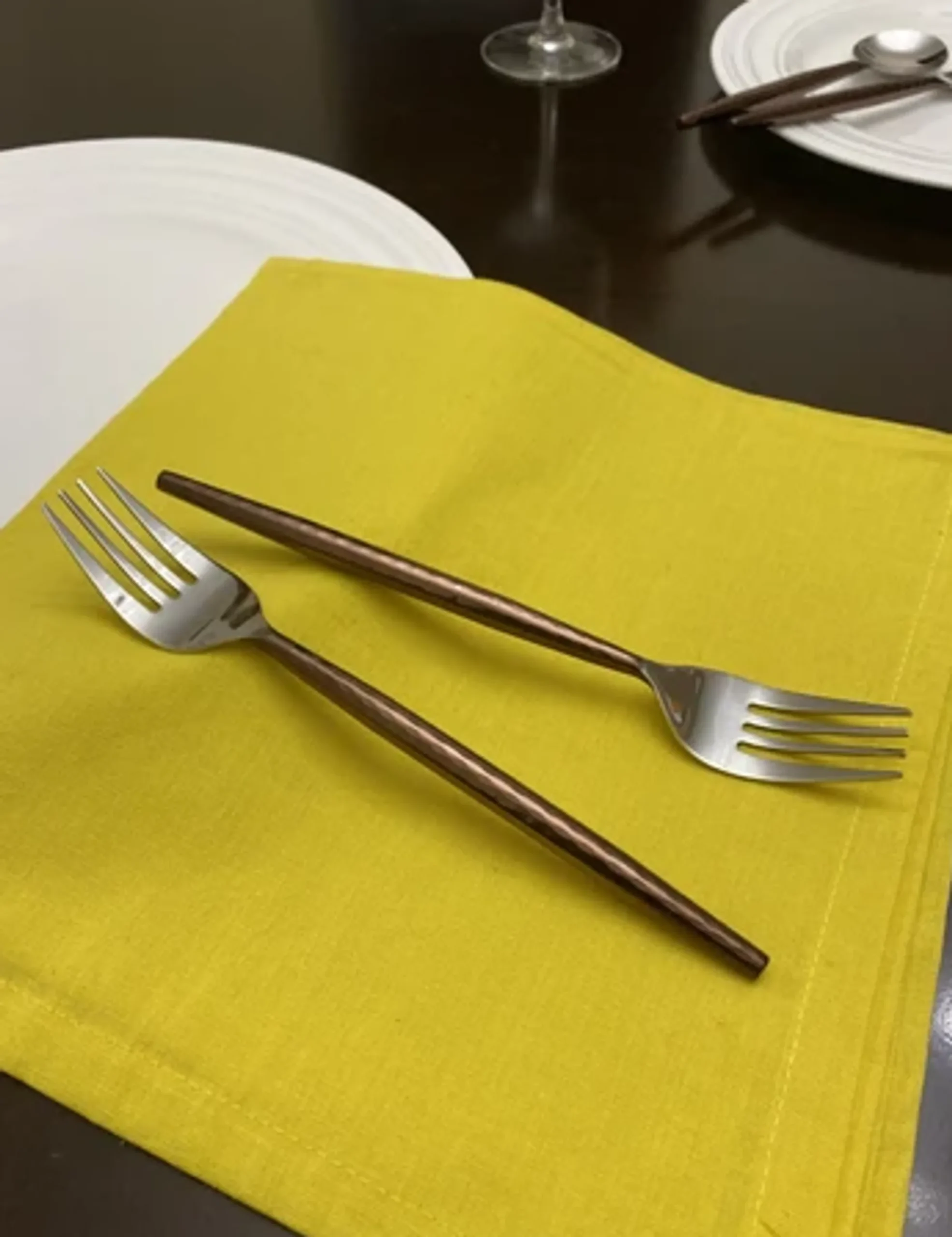 810043923033.0.td_size_1 Stainless Steel Dinner Forks Set of 6 Pieces - Image 1